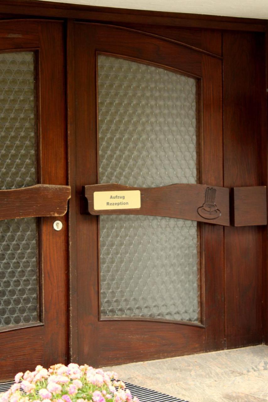 Hotel Am Bad-Wald Бад Либенцел Екстериор снимка